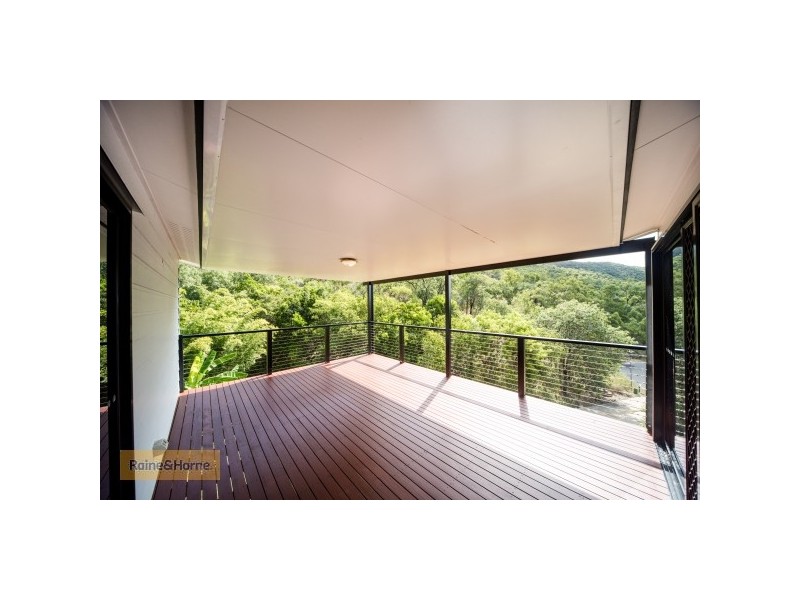 35 Rattray Ave, Hideaway Bay QLD 4800