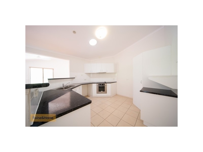 35 Rattray Ave, Hideaway Bay QLD 4800