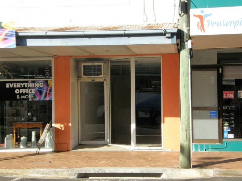 42 Main Street, Proserpine QLD 4800