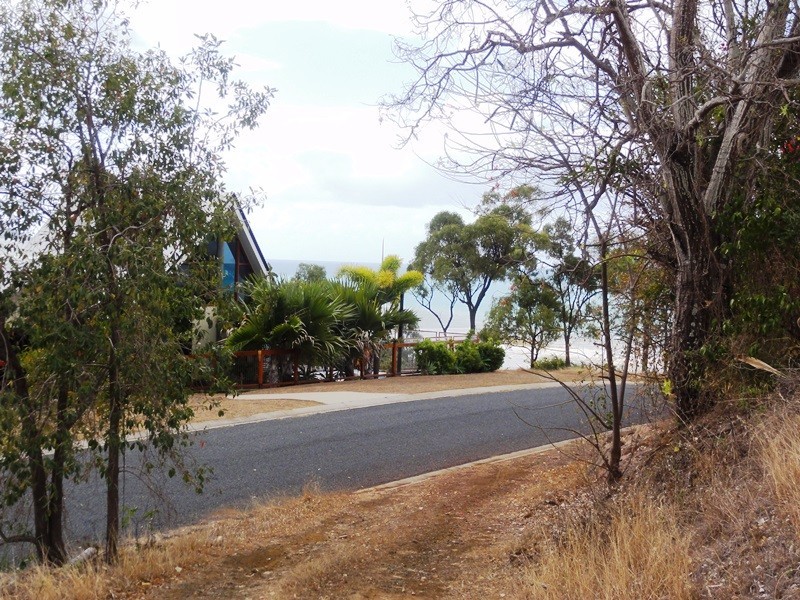 29 Roseric Crescent, Hideaway Bay QLD 4800