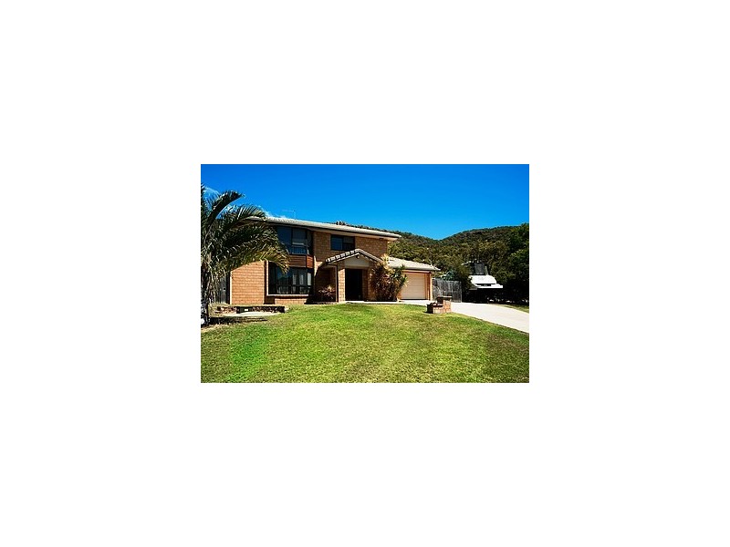 111 Gloucester Avenue, Hideaway Bay QLD 4800