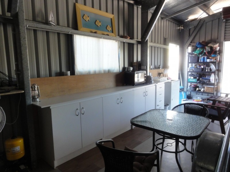 84 Blackcurrent Drive, Hideaway Bay QLD 4800
