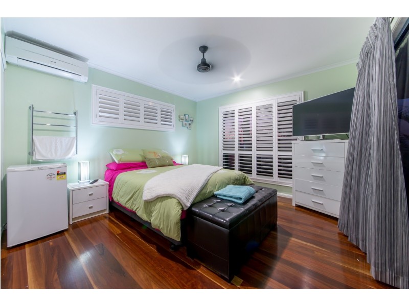 59 Eshelby Drive, Cannonvale QLD 4802