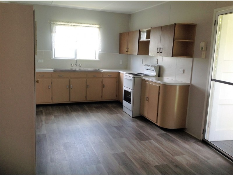 2 Doherty Street, Proserpine QLD 4800