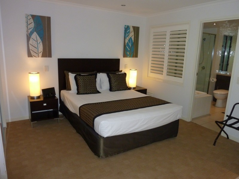 Unit 108 Marina Shores Shingley Dr, Airlie Beach QLD 4802