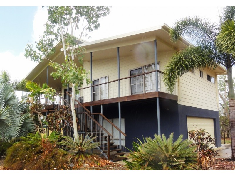 1 Roseric Crescent, Hideaway Bay QLD 4800