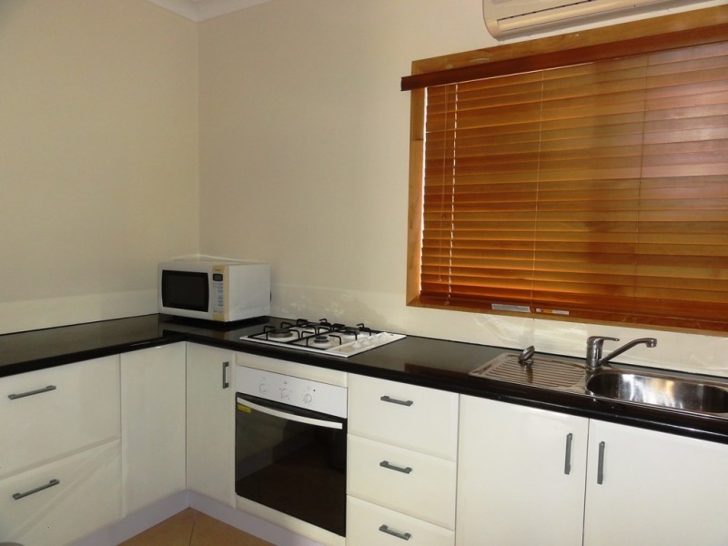 1 Roseric Crescent, Hideaway Bay QLD 4800