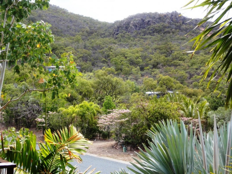 1 Roseric Crescent, Hideaway Bay QLD 4800