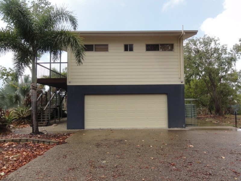 1 Roseric Crescent, Hideaway Bay QLD 4800