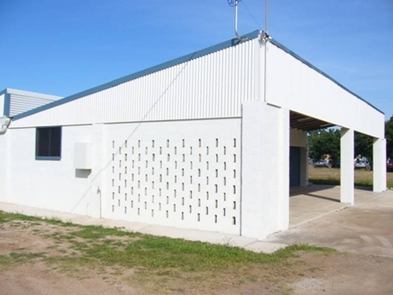 18 Chapman Street, Proserpine QLD 4800