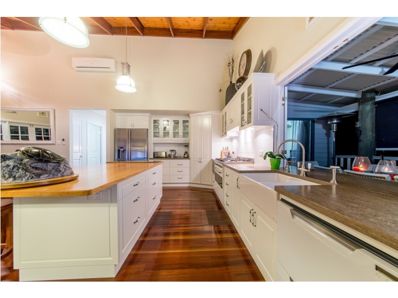 59 Eshelby Drive, Cannonvale QLD 4802