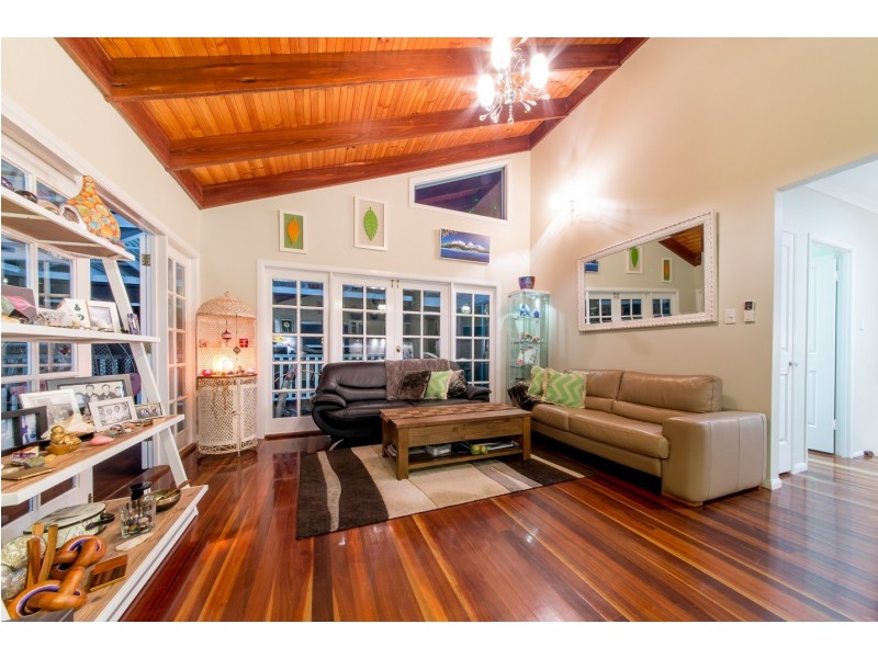 59 Eshelby Drive, Cannonvale QLD 4802