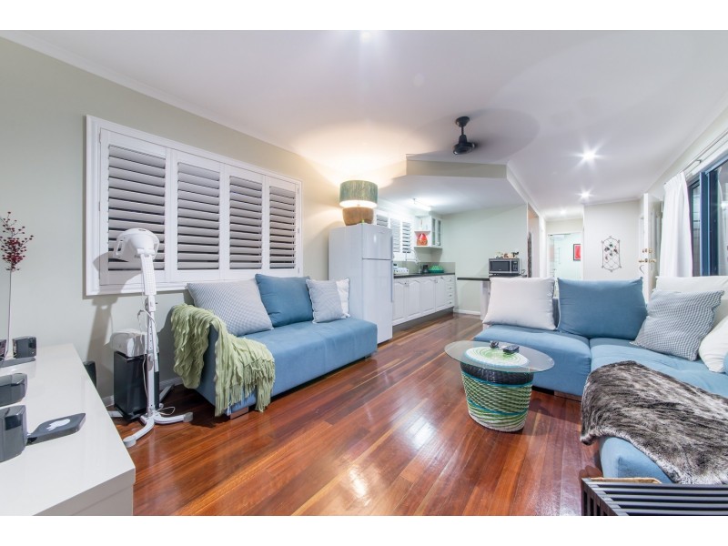 59 Eshelby Drive, Cannonvale QLD 4802