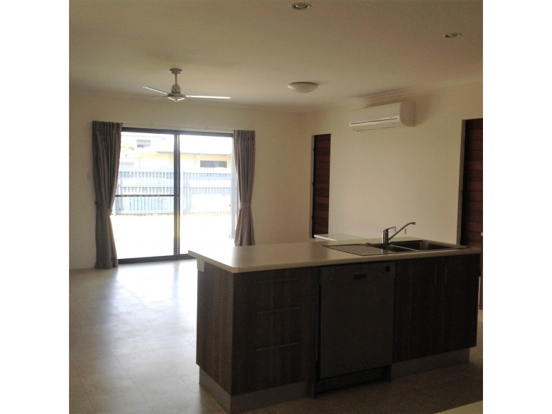 13 Golden Wattle Street, Proserpine QLD 4800