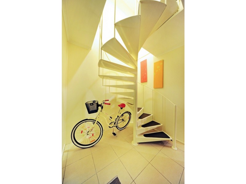 Unit 1 / 3 Maeva Street, Jubilee Pocket QLD 4802