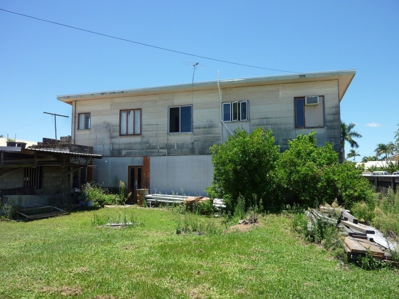 79 Main Street, Proserpine QLD 4800