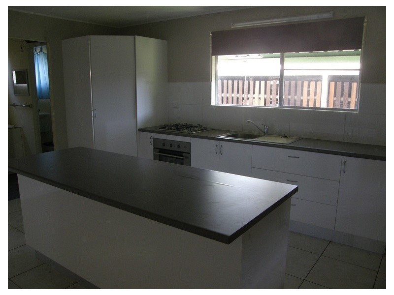 17 Shannon Street, Midge Point QLD 4799