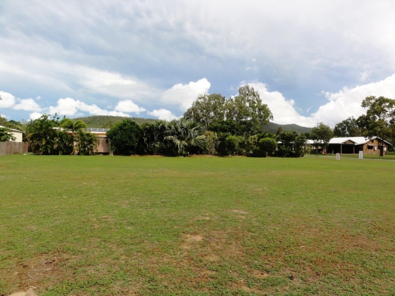 11 Murex Street, Dingo Beach QLD 4800