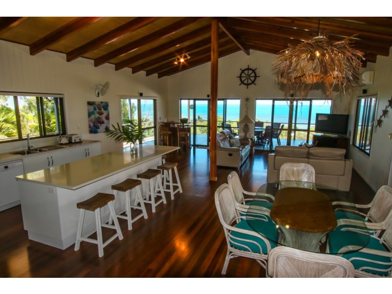 23 Blackcurrant Drive, Hideaway Bay QLD 4800