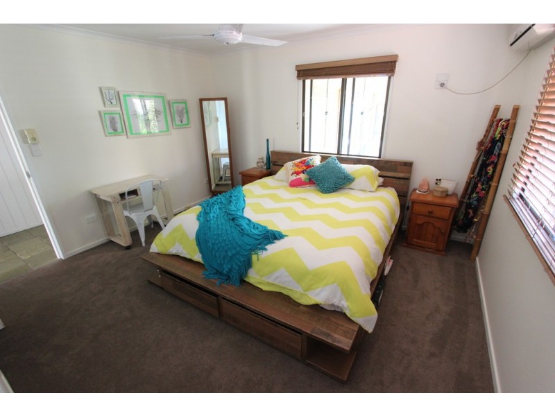 23 Blackcurrant Drive, Hideaway Bay QLD 4800