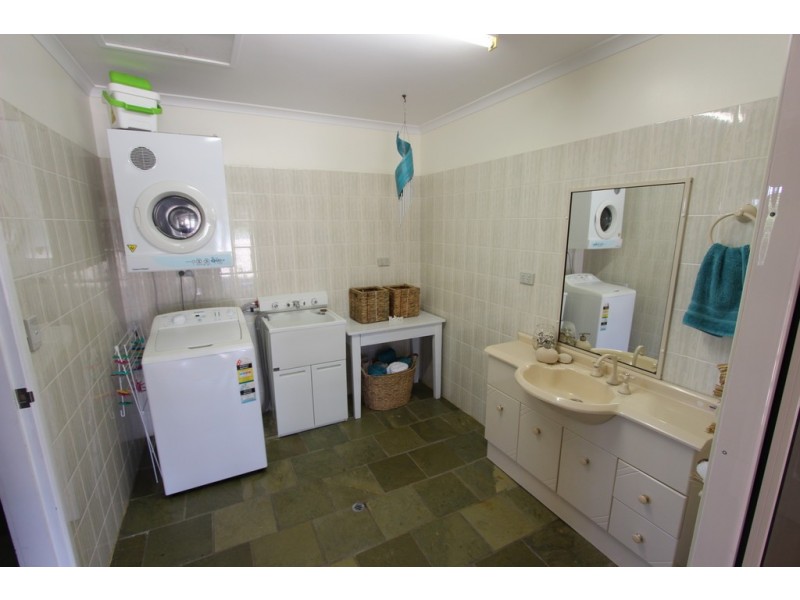 23 Blackcurrant Drive, Hideaway Bay QLD 4800