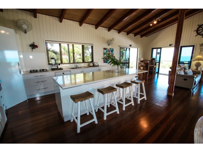 23 Blackcurrant Drive, Hideaway Bay QLD 4800