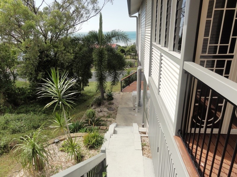 29 Gloucester Ave, Hideaway Bay QLD 4800