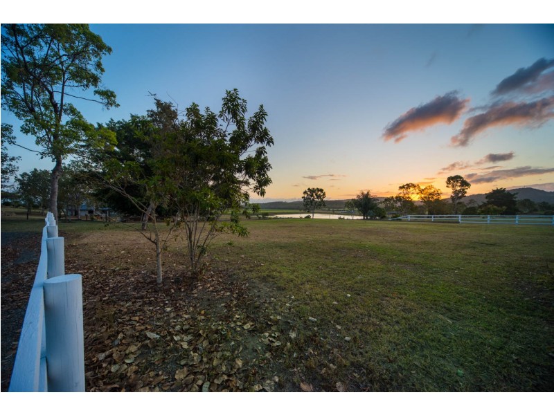 55 Windemere Drive, Strathdickie QLD 4800