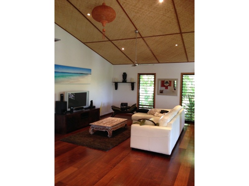 Lot 7 No.20 Wills Court, Cannonvale QLD 4802