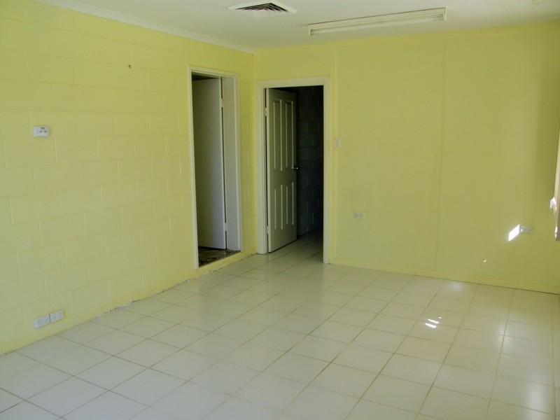 2 Foxlee Street, Proserpine QLD 4800