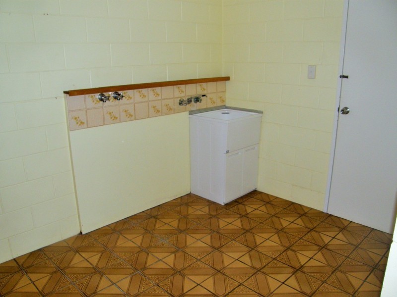 2 Foxlee Street, Proserpine QLD 4800