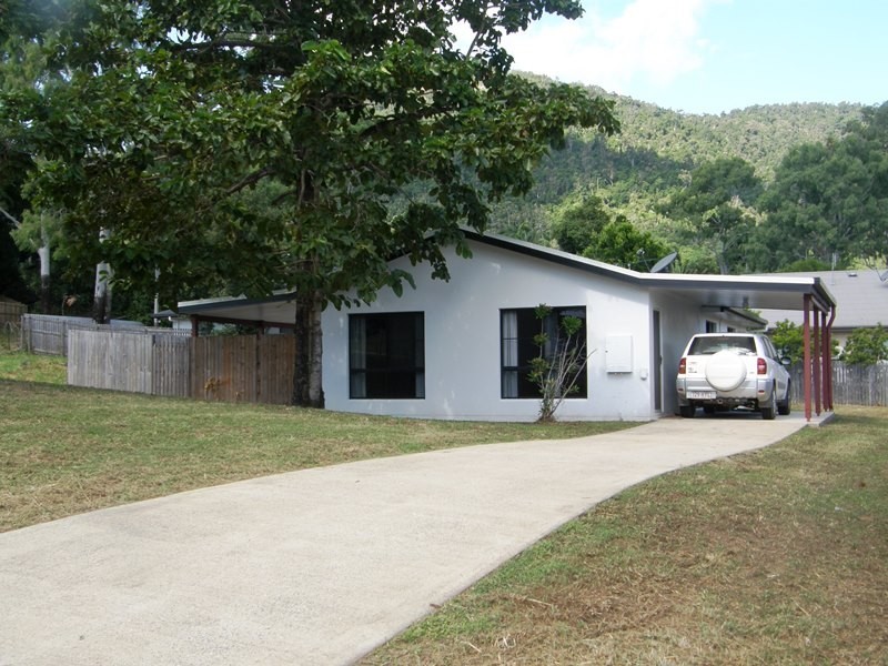7 Links Drive, Cannonvale QLD 4802