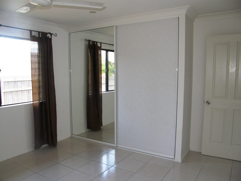 7 Links Drive, Cannonvale QLD 4802