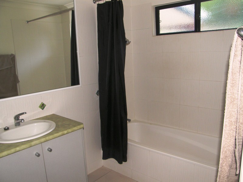 7 Links Drive, Cannonvale QLD 4802