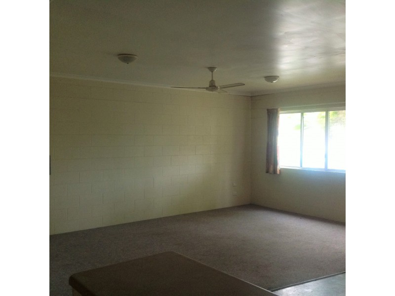 6/2 Robert Street, Proserpine QLD 4800