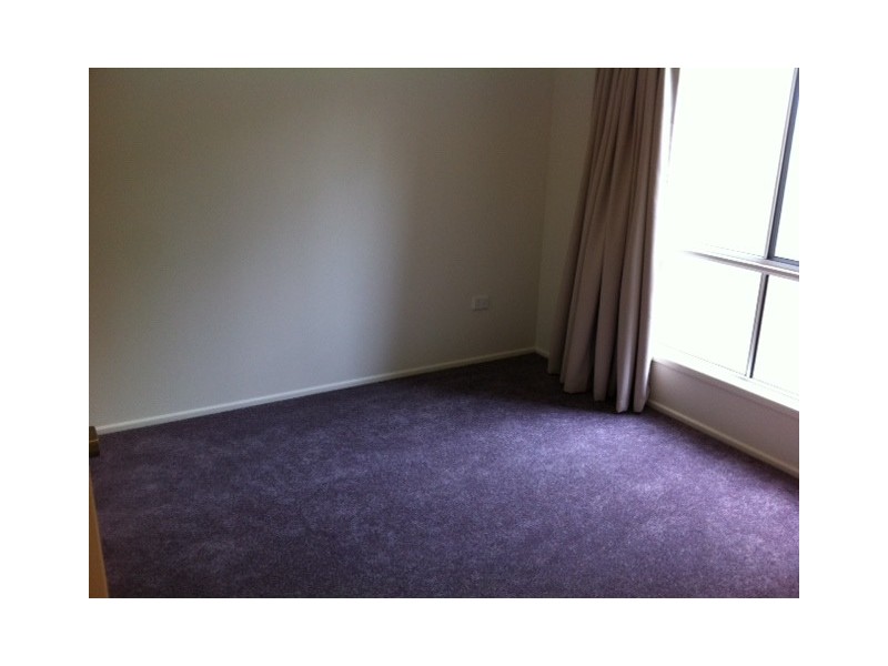 2B / 10 Island Drive, Cannonvale QLD 4802