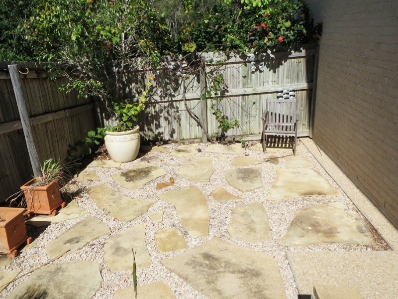 8 Sunset Drive, Jubilee Pocket QLD 4802