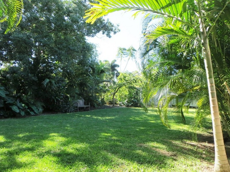 8 Sunset Drive, Jubilee Pocket QLD 4802