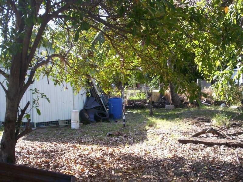 102 Powell St, Bowen QLD 4805