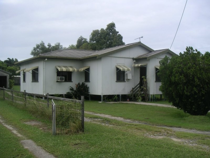 86 Dalrymple St, Bowen QLD 4805