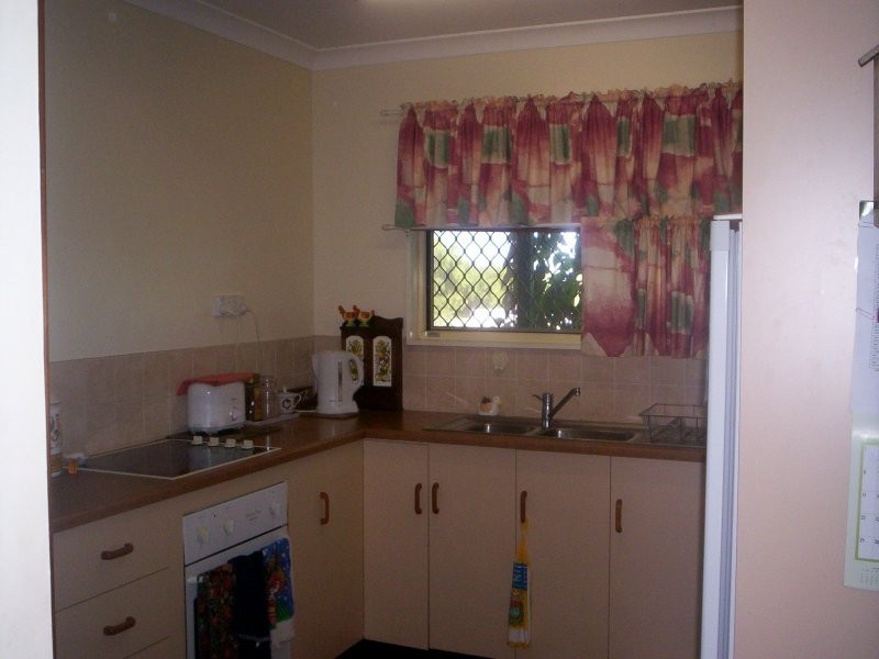 65 Reynolds St, Bowen QLD 4805