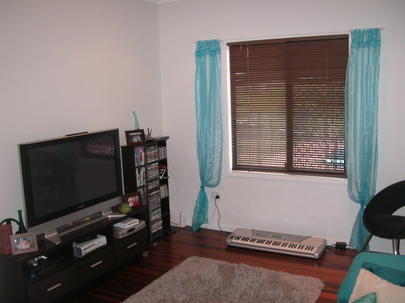 10 Tollington Rd, Bowen QLD 4805