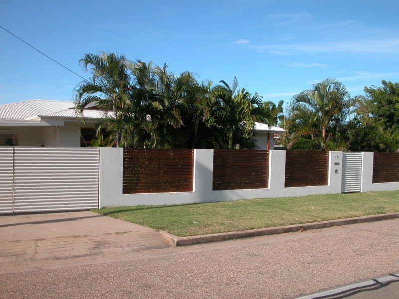 10 Tollington Rd, Bowen QLD 4805