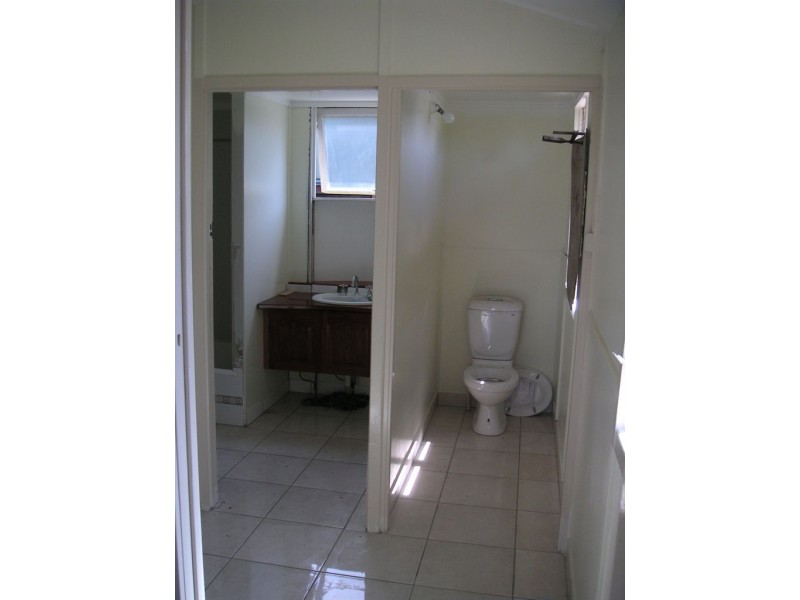 76 Dalrymple St, Bowen QLD 4805