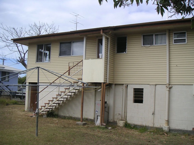 19  Rayner St, Bowen QLD 4805
