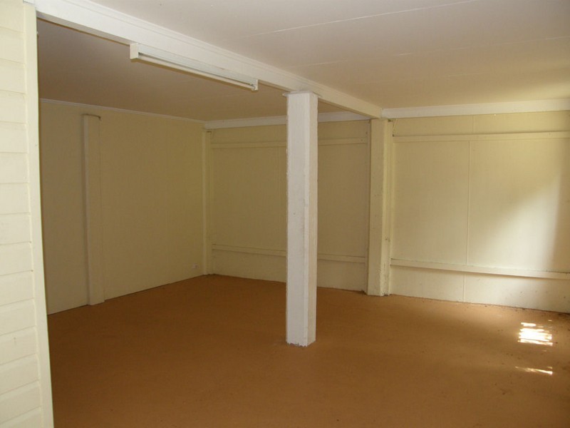 68 Tollington Rd, Bowen QLD 4805