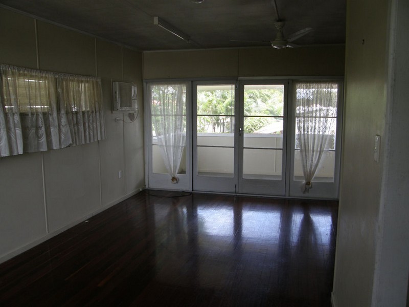 68 Tollington Rd, Bowen QLD 4805