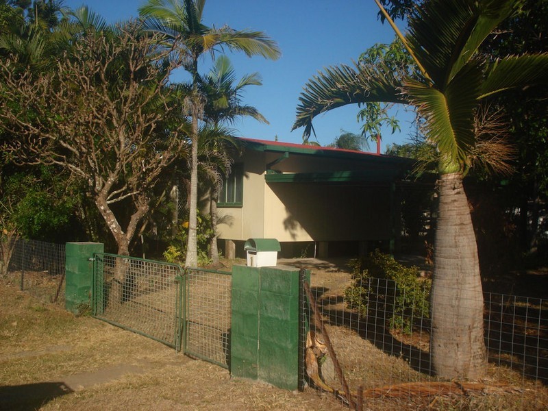 1 MURRAY AVENUE, Bowen QLD 4805