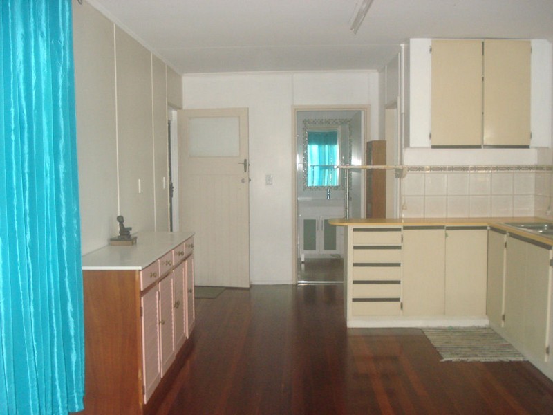 1 MURRAY AVENUE, Bowen QLD 4805