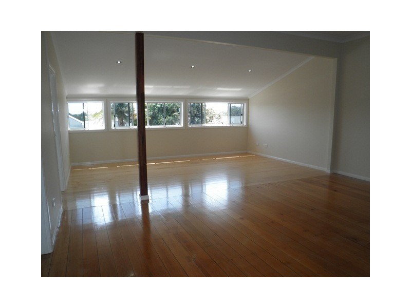 33 Herbert Street, Bowen QLD 4805